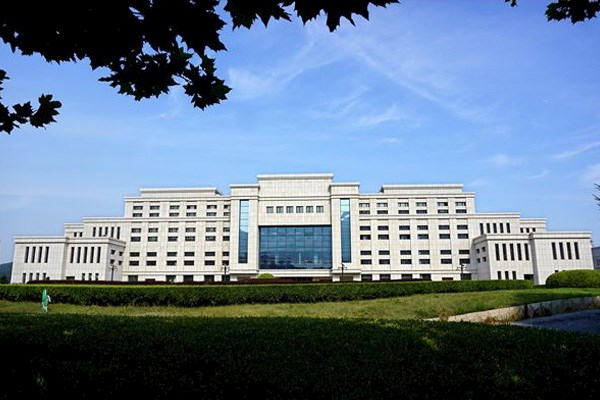 大连大学图书馆